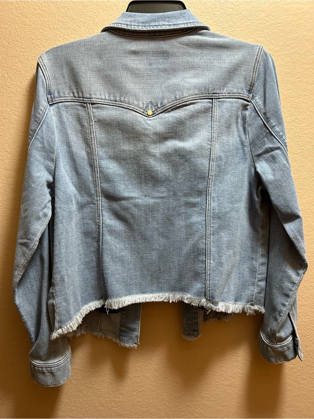 Liverpool Los Angeles Trucker Jacket Light Blue Denim with Fray Hem - Picture 9 of 12
